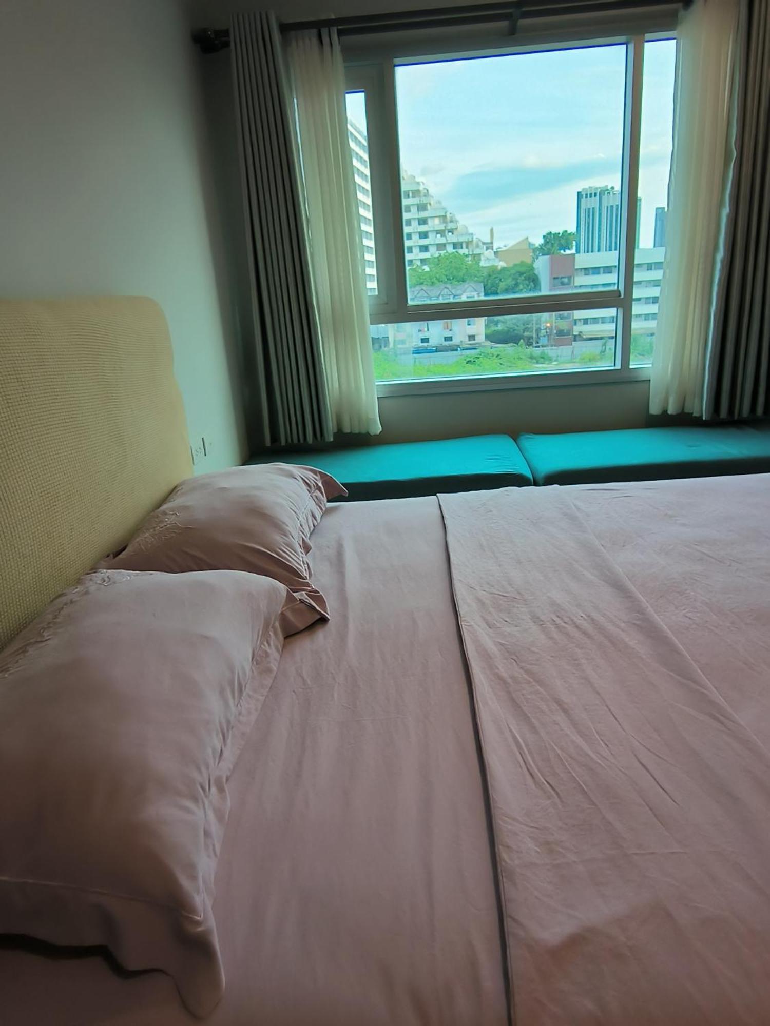 Centric Sea Pattaya Bed & Breakfast Eksteriør bilde