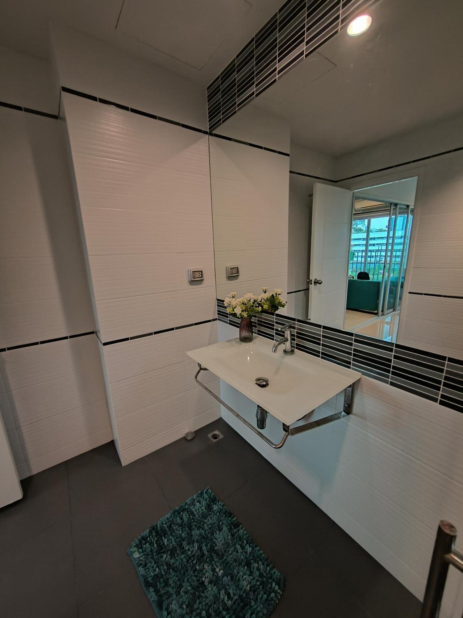 Centric Sea Pattaya Bed & Breakfast Eksteriør bilde